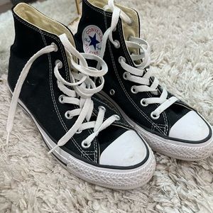 Black high top converse
